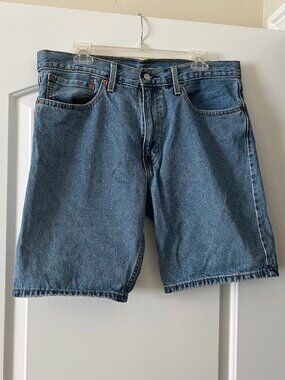 Men's Levi Shorts Size 36